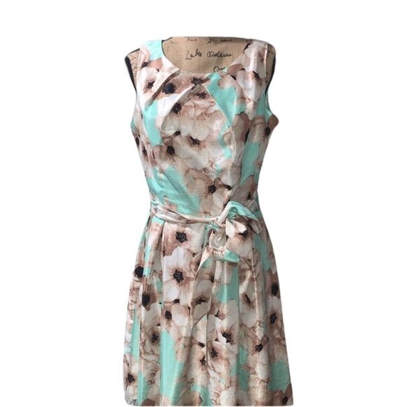 New Jessica Howard Floral, Sleeveless, Pleated A-Line Dress size 12 - Picture 2 of 13